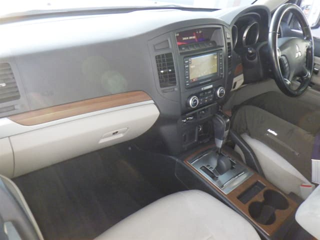 MITSUBISHI Pajero thumbnail 53