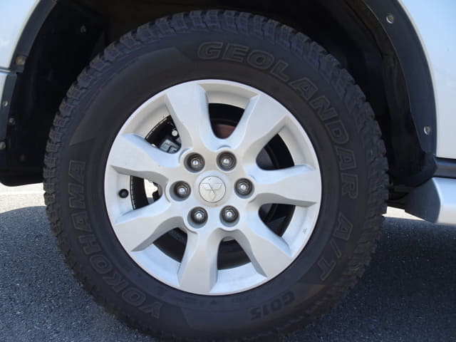 MITSUBISHI Pajero thumbnail 11
