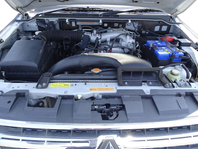 MITSUBISHI Pajero thumbnail 56