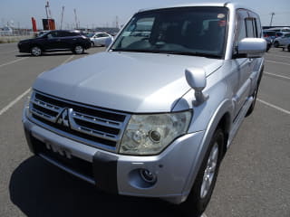 2010 MITSUBISHI Pajero