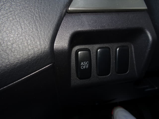 MITSUBISHI Pajero thumbnail 44