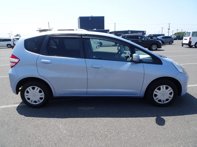 HONDA Fit thumbnail 6