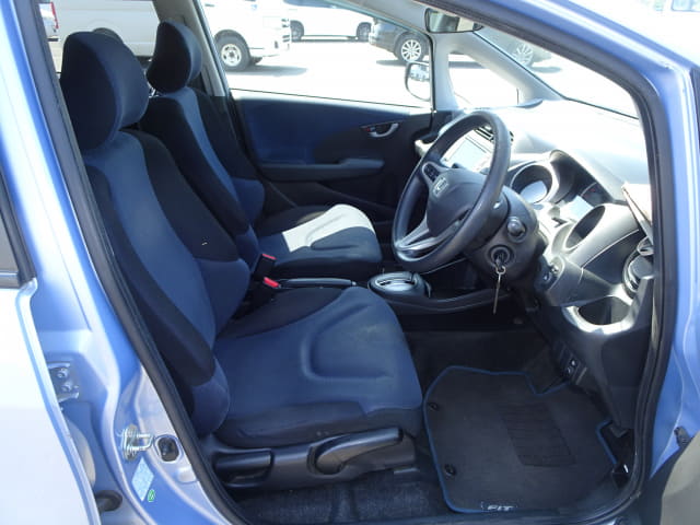 HONDA Fit thumbnail 25