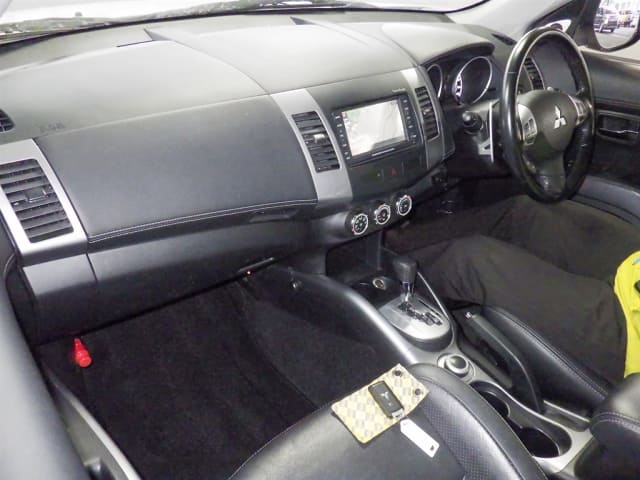 MITSUBISHI Outlander thumbnail 54