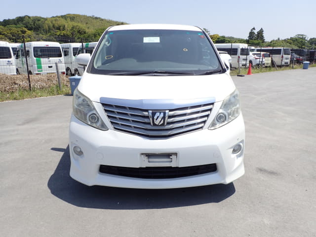 TOYOTA Alphard thumbnail 8