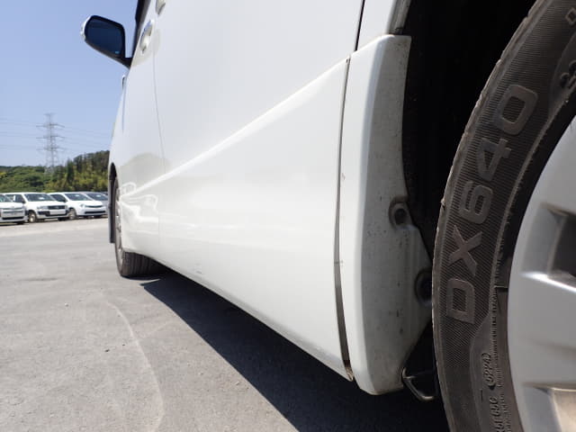 TOYOTA Alphard thumbnail 19