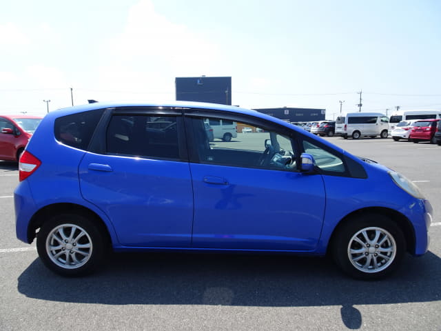 HONDA Fit thumbnail 6