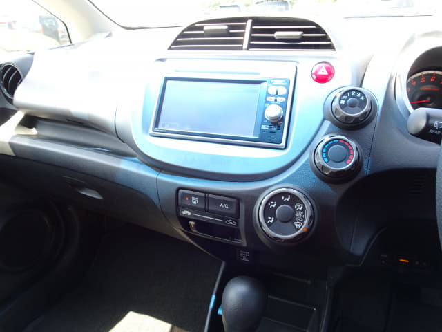 HONDA Fit thumbnail 35
