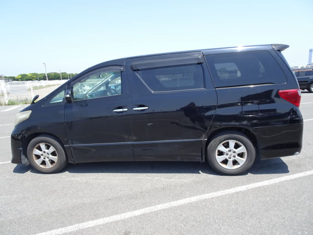TOYOTA Alphard thumbnail 2