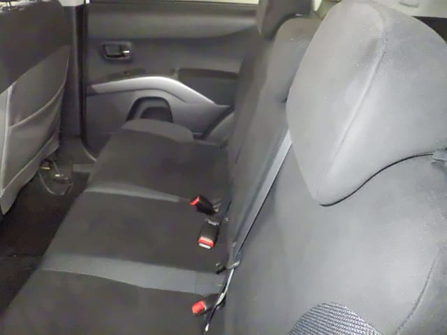 MITSUBISHI Outlander thumbnail 5