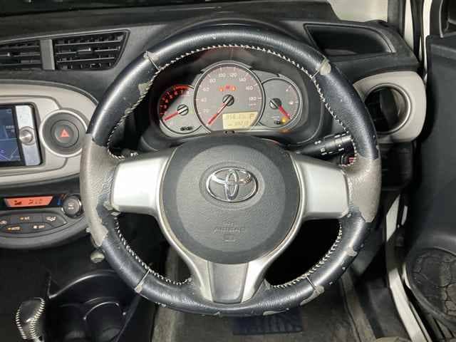 TOYOTA Vitz thumbnail 3