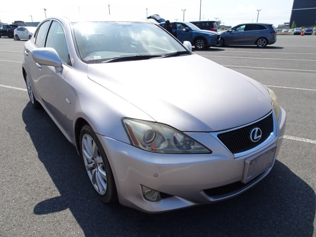 LEXUS IS thumbnail 7