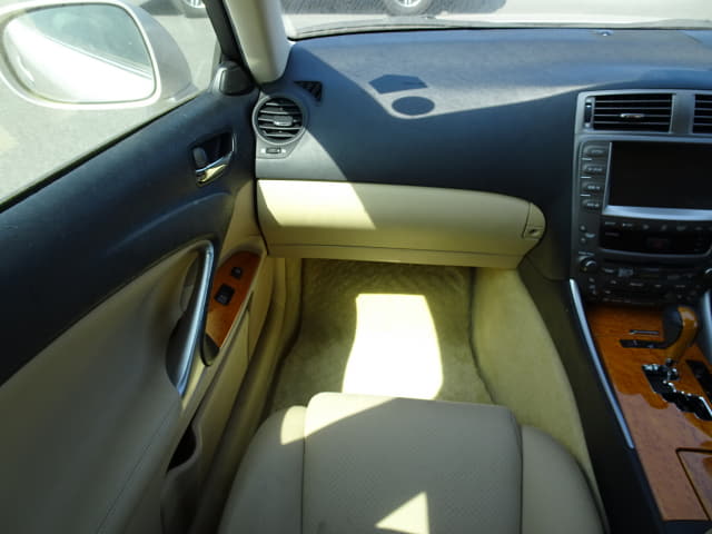 LEXUS IS thumbnail 32