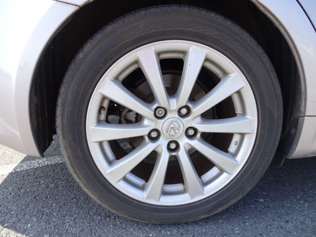 LEXUS IS thumbnail 11