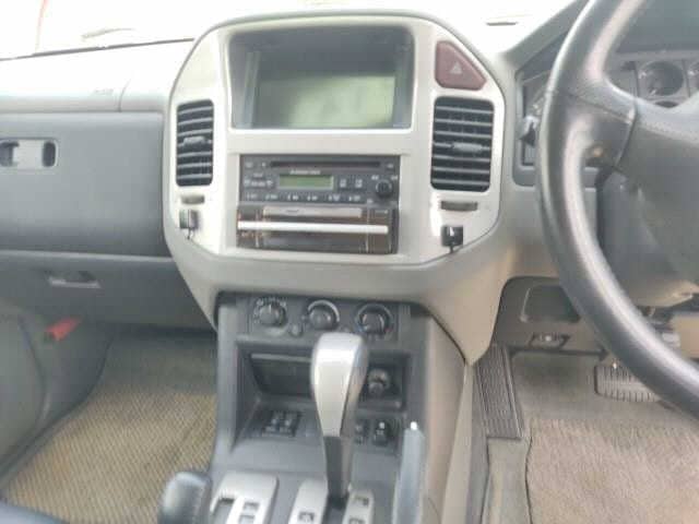 MITSUBISHI Pajero thumbnail 4
