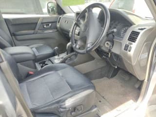 2005 MITSUBISHI Pajero