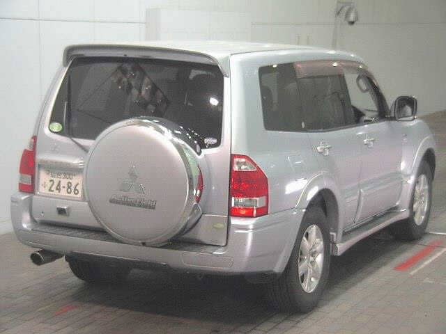 MITSUBISHI Pajero thumbnail 2