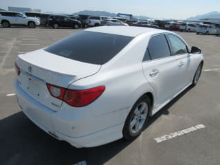 2011 TOYOTA Mark X