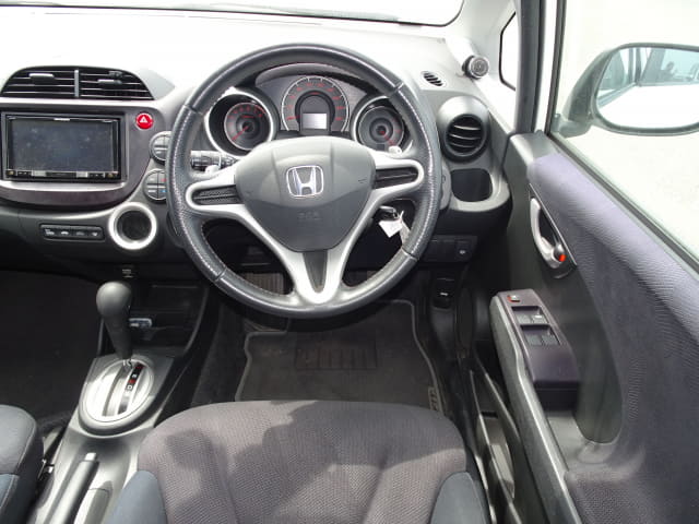 HONDA Fit thumbnail 32