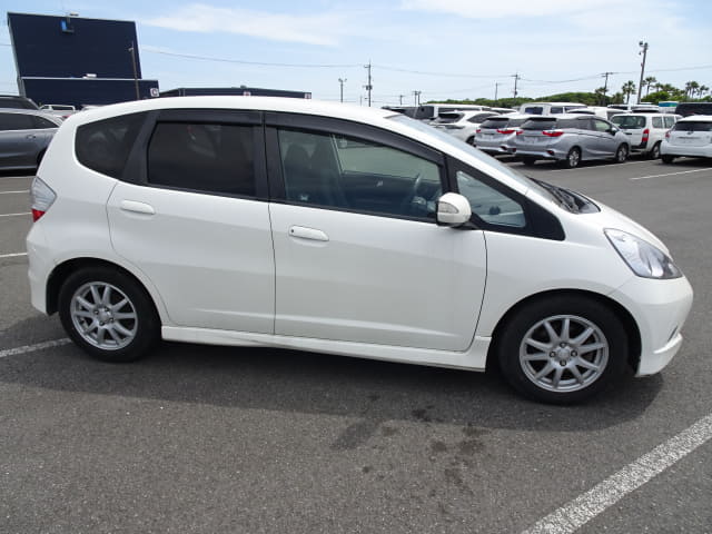HONDA Fit thumbnail 6