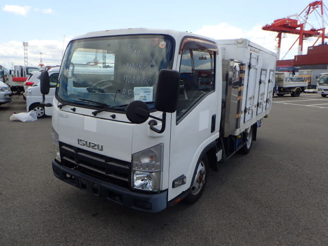 ISUZU Elf Truck
