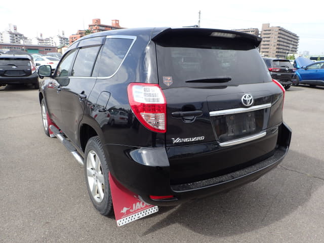 TOYOTA Vanguard thumbnail 3