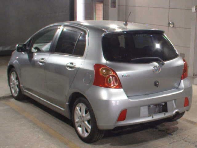 TOYOTA Vitz thumbnail 6