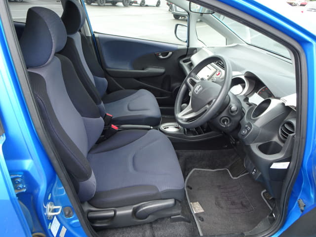 HONDA Fit thumbnail 25