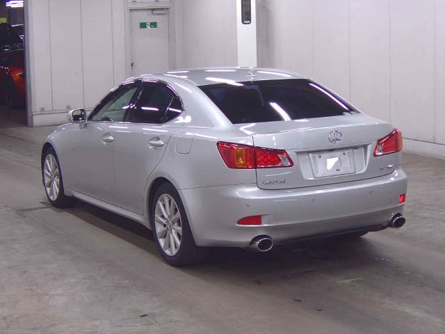 LEXUS IS thumbnail 5
