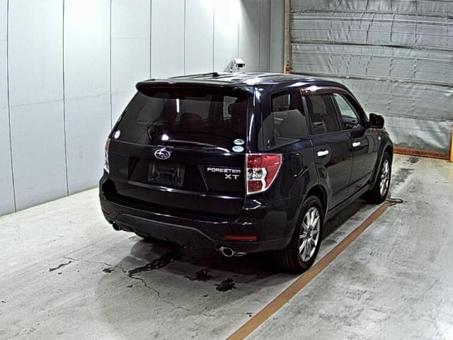 SUBARU Forester thumbnail 2