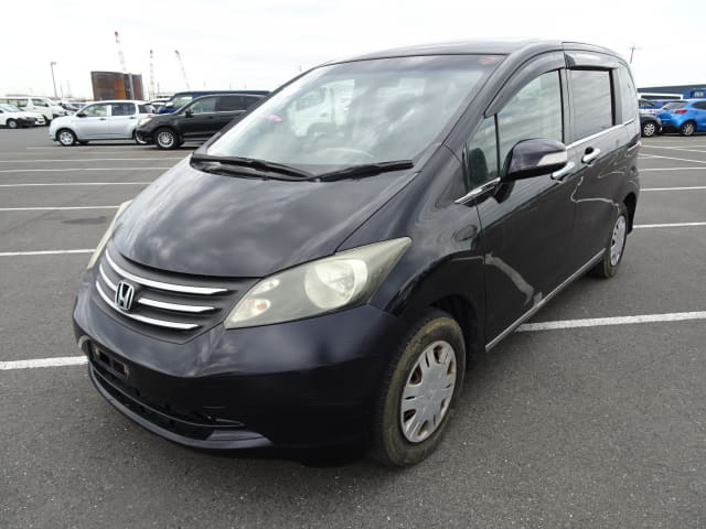 HONDA Freed.