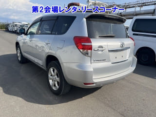 2011 TOYOTA Vanguard