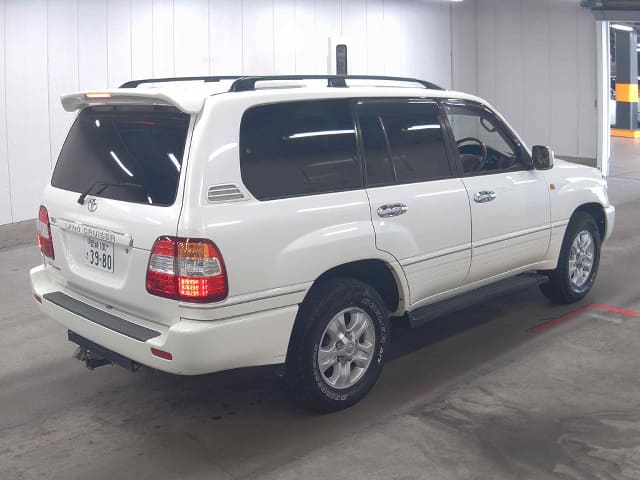 TOYOTA Land Cruiser thumbnail 2