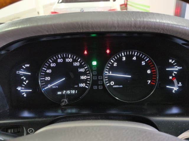 TOYOTA Land Cruiser thumbnail 6