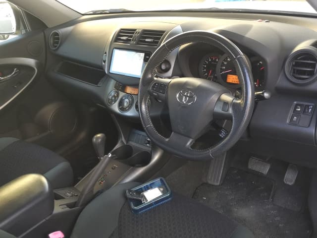 TOYOTA Vanguard thumbnail 3