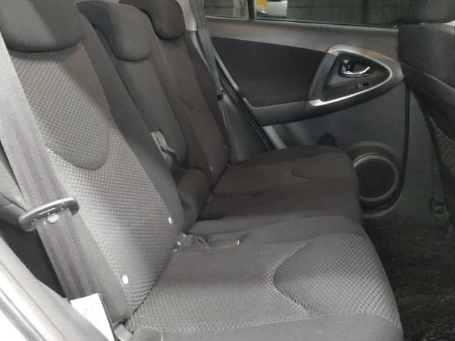TOYOTA RAV4 thumbnail 4