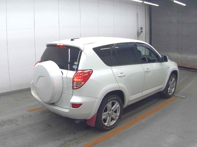 TOYOTA RAV4 thumbnail 2