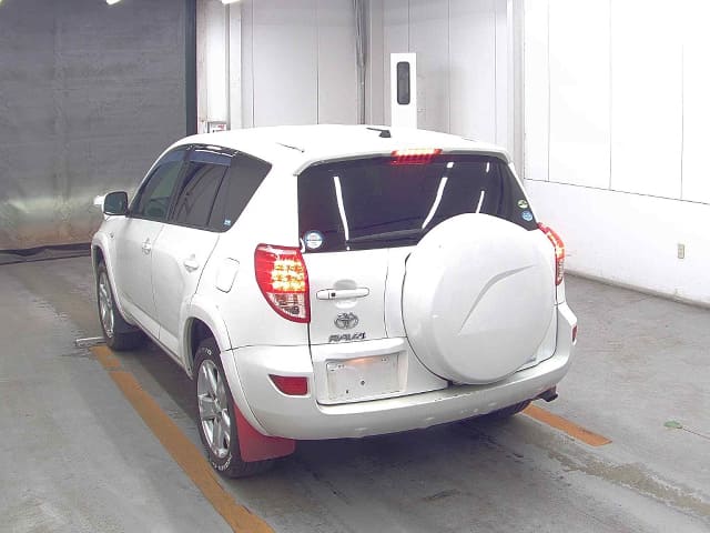 TOYOTA RAV4 thumbnail 6