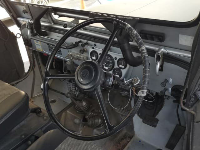 MITSUBISHI Jeep thumbnail 4