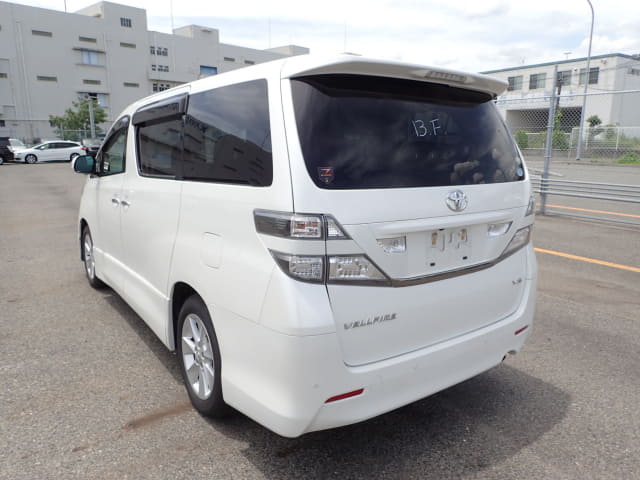 TOYOTA Vellfire thumbnail 3