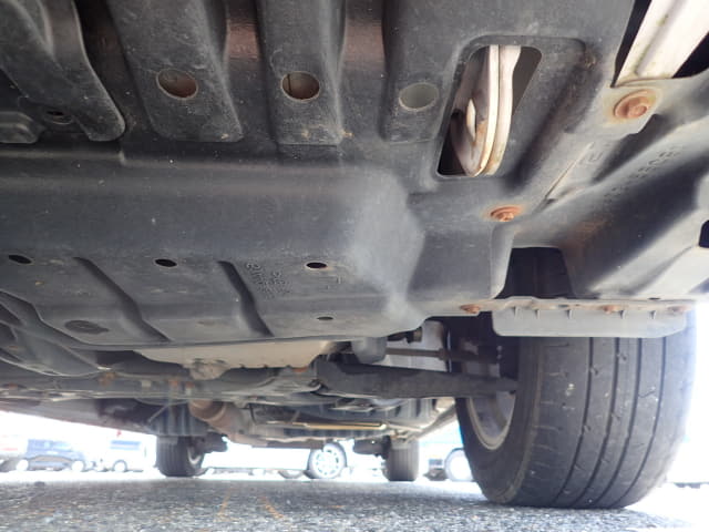 TOYOTA Noah thumbnail 14
