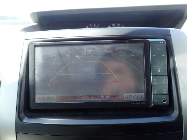 TOYOTA Noah thumbnail 40