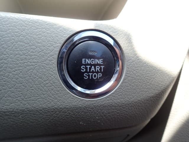 TOYOTA Noah thumbnail 43