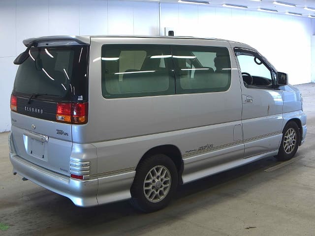 NISSAN Elgrand thumbnail 48