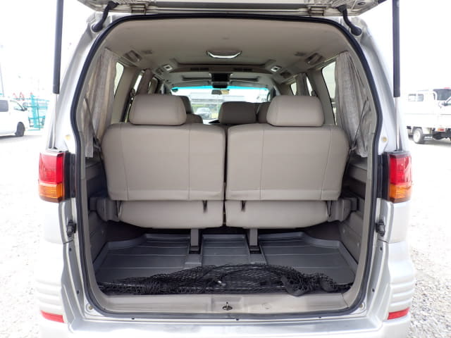 NISSAN Elgrand thumbnail 32