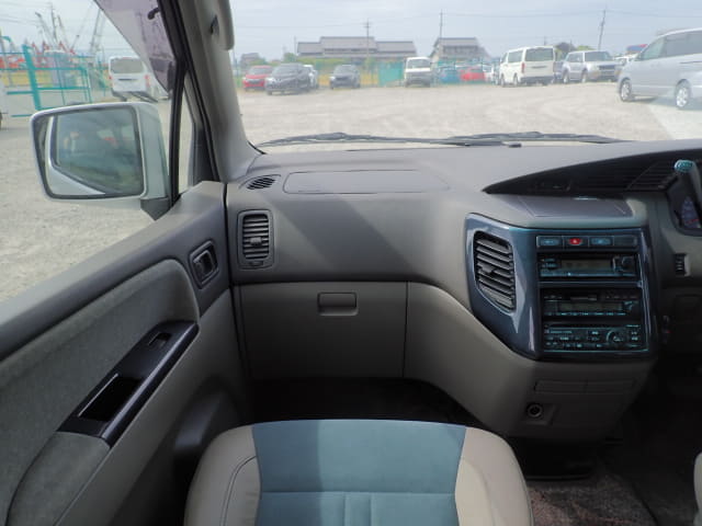 NISSAN Elgrand thumbnail 37