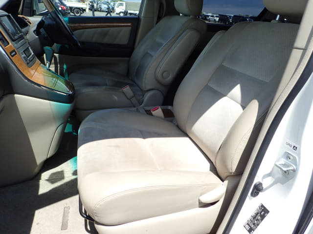 TOYOTA Alphard thumbnail 26