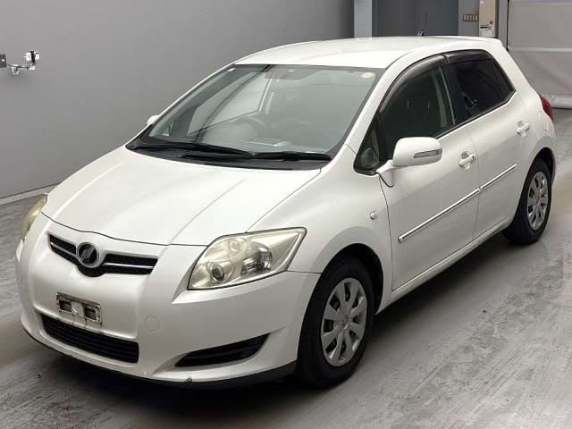 2008 TOYOTA Auris