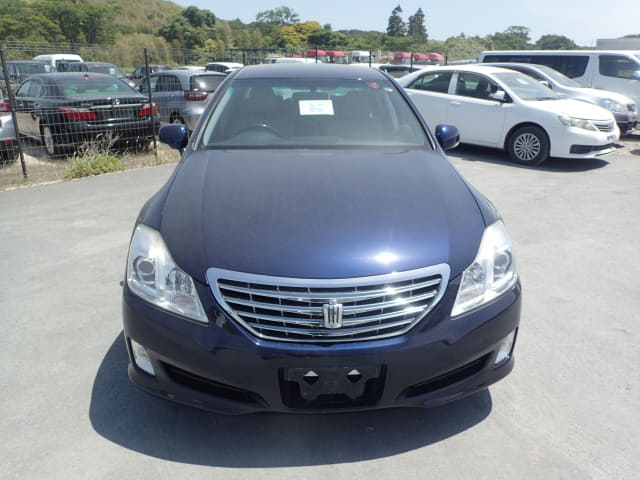 TOYOTA Crown thumbnail 8
