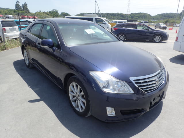 TOYOTA Crown thumbnail 7